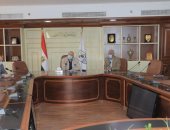 محافظ بنى سويف يناقش إجراءات تطوير منظومة عمل مشروع النظافة وتعزيز الموارد