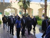 وزير القوى العاملة يزور جامعة الأقصر ومركز التدريب المهنى بالرضوانية.. صور