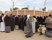 إقبال كثيف من الناخبين على لجان الانتخابات ببئر العبد فى شمال سيناء.. صور