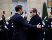 الرئيس السيسي يبحث مع رئيس وزراء فرنسا المشروعات التنموية الكبرى بمصر