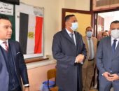 نائب محافظ الدقهلية يتفقد سير الانتخابات بعدة جولات ميدانية لمقار اللجان