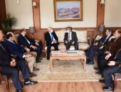 محافظ بورسعيد ورئيس الاتحاد العام للغرف التجارية يناقشان عددا من الملفات