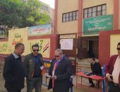توافد الناخبين على لجان القابوطى بحى الضواحى لانتخابات النواب ببورسعيد
