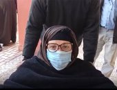 سيدة مسنة تدعو الشباب للمشاركة بالانتخابات فى كفر الشيخ.. فيديو