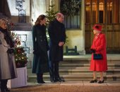 الملكة إليزابيث تستمتع بأغانى عيد الميلاد فى حفل بقلعة وندسور.. صور