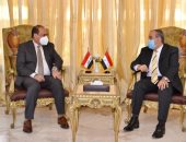  وزير النقل العراقي يبحث مع وزير الطيران المصرى زيادة فرص الاستثمار