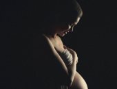 يسرا اللوزي تشارك جمهورها بصورة جديدة خلال "الحمل"