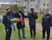 أمين سر الملعب التونسى يستقبل منتخب الشباب بالورود .. صور