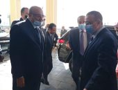 محافظ الإسكندرية يستقبل وزير التموين بمكتبه قبل بدء جولته بالمحافظة.. صور