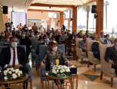 نائب المحافظ يشهد افتتاح مؤتمر الفنون التشكيلية وخدمة المجتمع بالأقصر 