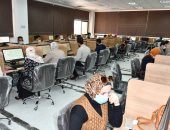 95 ممتحنا بدورة التحول الرقمى بجامعة قناة السويس.. صور