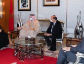صور.. وزير الخارجية البحريني يصل المغرب لبحث القضايا المشتركة