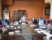 رئيس جامعة بنى سويف يترأس اجتماعى مركز الإنتاج والخدمات الطلابية والورش