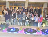 تعرف على لقاء محافظ أسيوط الدورى بـ 60 شابا وفتاة  .. فيديو