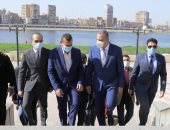 محافظ سوهاج يتفقد أعمال النظافة بالكورنيش الشرقى وميدان رفاعة الطهطاوى.. فيديو وصور