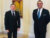 سفير مصر فى لندن يبحث مع وزير الدولة البريطانى للشرق الأوسط العلاقات بين البلدين