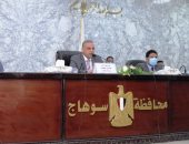 محافظ سوهاج يلتقى 50 من أبناء المحافظة خلال اللقاء الأول مع الشباب