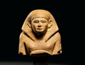 شاهد القطع الأثرية المصرية المعروضة للبيع فى "كريستيز" واعرف أسعارها