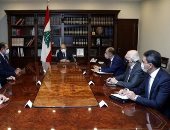 السفير حسام زكى يعرب للرئيس عون عن أمله فى التمكن من مساعدة لبنان 