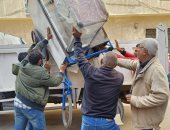 حملات مكبرة لإزالة الإشغالات على مستوى أحياء الإسكندرية.. صور