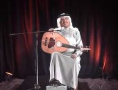 تركى آل الشيخ يطلق أول بروفة من أرشيف فنان العرب محمد عبده بتقنية الهولوجرام (فيديو)