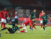 الشيخ يهدد مرمى الشناوى فى مباراة الأهلى والمحلة.. فيديو