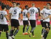 رأسية رائعة تفتتح أهداف فالنسيا ضد برشلونة فى الدقيقة 30 بالليجا.. فيديو