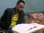 خانته الحدادة ولم تخنه الإرادة.. أحمد قصة نجاح ملهمة.. فيديو