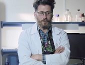 وفاة عالم روسي يعمل على تطوير لقاح كورونا في ظروف غامضة