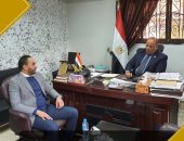 النائب محمد مطر يتفق مع رئيس حى دار السلام على وضع خطة لإنهاء مشاكل الدائرة