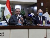 "قطاع الأعمال" توقع مع «فودافون» و«فايبر مصر» عقود تدشين مركز بيانات للشركات التابعة