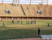 تخوف جهاز الأهلي من سوء أرضية ملعب مباراة سونيديب "صور"