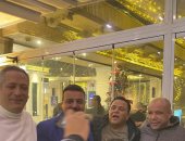 محمد فؤاد يحتفل بعيد ميلاده الـ59 مع أصدقائه المقربين .. فيديو وصور