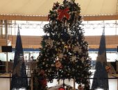 تزيين المطارات لاستقبال السياح فى أعياد رأس السنة