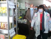 وزيرة الثقافة من معرض الكتاب بأسوان: هدفنا توصيل منتج ثقافى متنوع للمحافظات