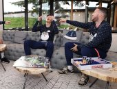 نجوم توتنهام يلعبون "مونوبولي" فى احتفالات الكريسماس.. فيديو