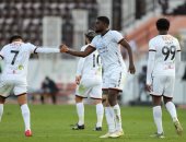 الشباب يستعيد انتصاراته فى الدوري السعودي بثلاثية أمام الباطن