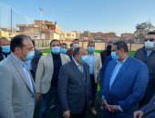 وزير التنمية المحلية ومحافظ البحيرة يتفقدان مبادرة حياة كريمة فى قرية زاوية صقر