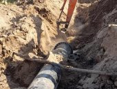 استمرار معاناة 20 قرية فى أسوان بسبب انقطاع المياه 30 ساعة.. صور