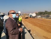 وزير النقل يتفقد أعمال التطوير للطريق الدائرى حول القاهرة الكبرى.. صور