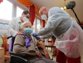 أول شخص يتلقى لقاح كورونا فى ألمانيا سيدة عمرها 101 عام