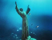 100 منحوتة عالمية .. "المسيح تحت الماء" إبداع الإيطالى جيدو جاليتى