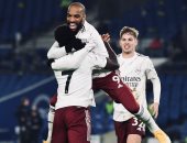 لاكازيت يقود أرسنال لتخطى برايتون فى الدوري الإنجليزي بمشاركة الننى.. فيديو