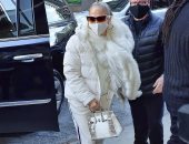  تعرفى على سعر حقيبة جينيفر لوبيز.. ضمن الأغلى بالعالم ومن جلد تمساح