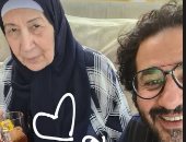 أحمد حلمى فى أحدث صورة تجمعه مع والدته "بقلب أبيض"