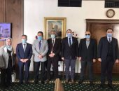 "الأعلى للإعلام" يبحث مع النقابة تنظيم ظهور الأطباء فى البرامج التلفزيونية