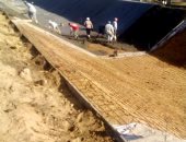 تبطين الترع ضمن المرحلة الأولى لترشيد وتقليل فاقد المياه فى كفر الشيخ.. صور