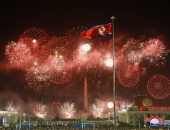 صور.. كوريا الشمالية تستهل العام الجديد باحتفالات ضخمة وكيم يزور ضريح والده