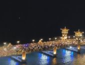 الألعاب النارية تضىء سماء الإسكندرية واحتفالات أعلى كوبرى ستانلى.. فيديو 