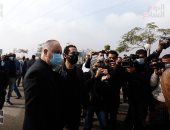 نجوم الفن يشيعون جنازة وحيد حامد